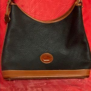 Excellent condition D&B shoulder bag